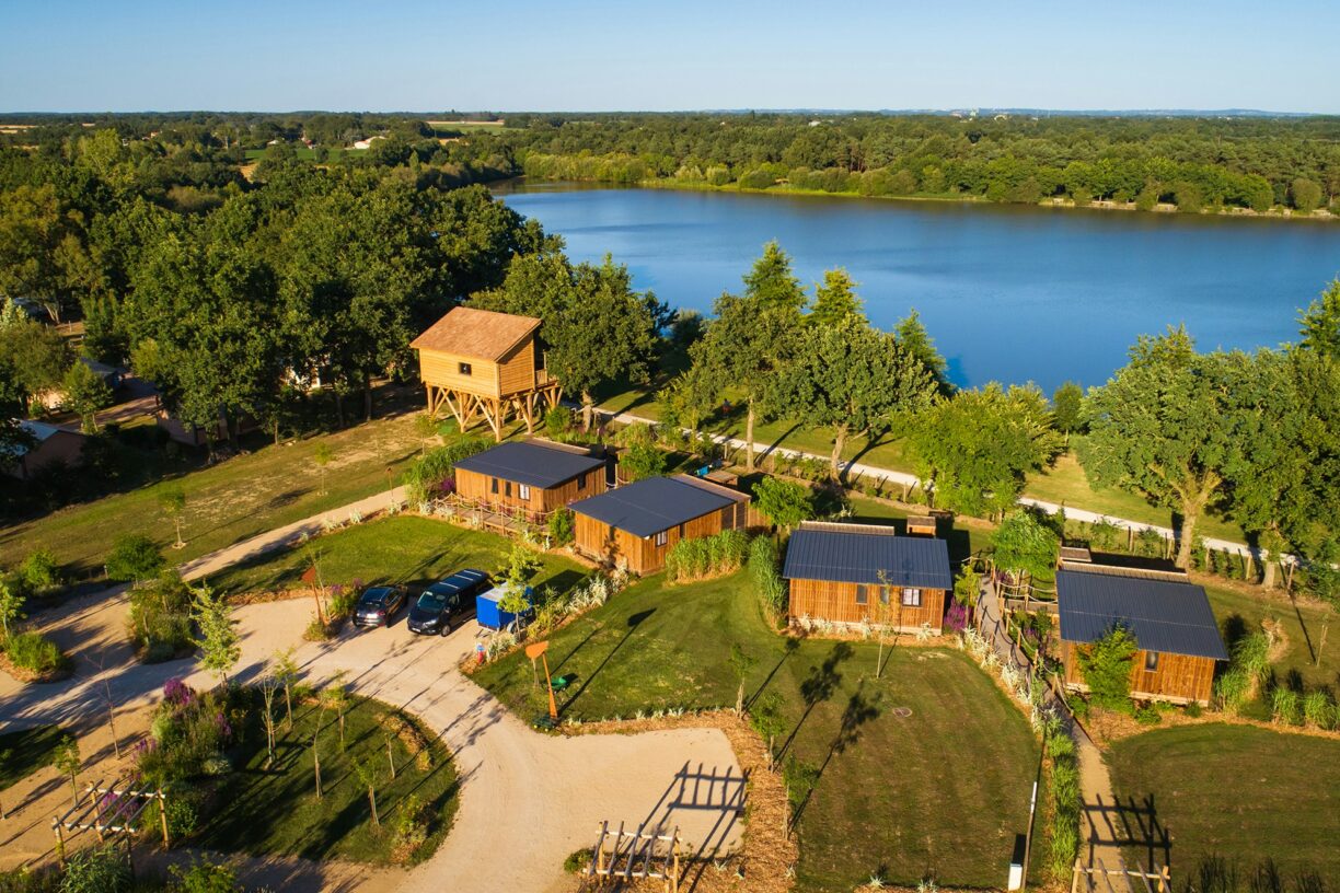 Flower Camping Du Lac De La Chausselière - Bild 1 Flower Camping Du Lac De La Chausselière - Bild 1