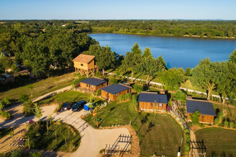 Flower Camping Du Lac De La Chausselière - Bild 1 Flower Camping Du Lac De La Chausselière - Bild 1