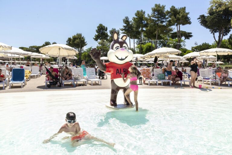 Hu Park Albatros Village - Bild 5