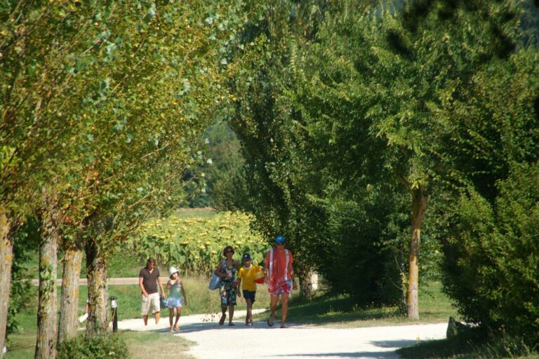 Le Camp De Florence - Bild 12