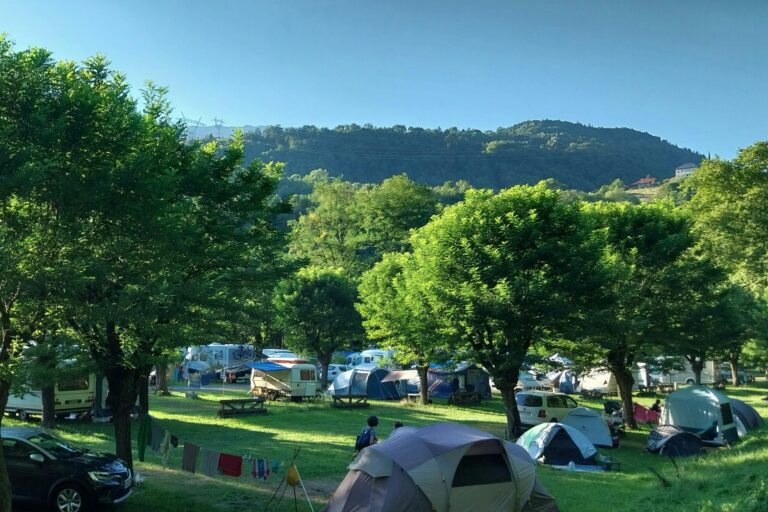 Onlycamp Camping Les Adoubes - Bild 1