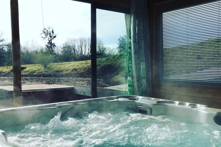 Village Toue Des Demoiselles - Bild 3