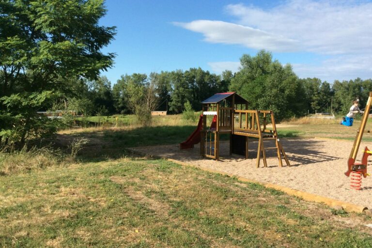 Village Toue Des Demoiselles - Bild 6