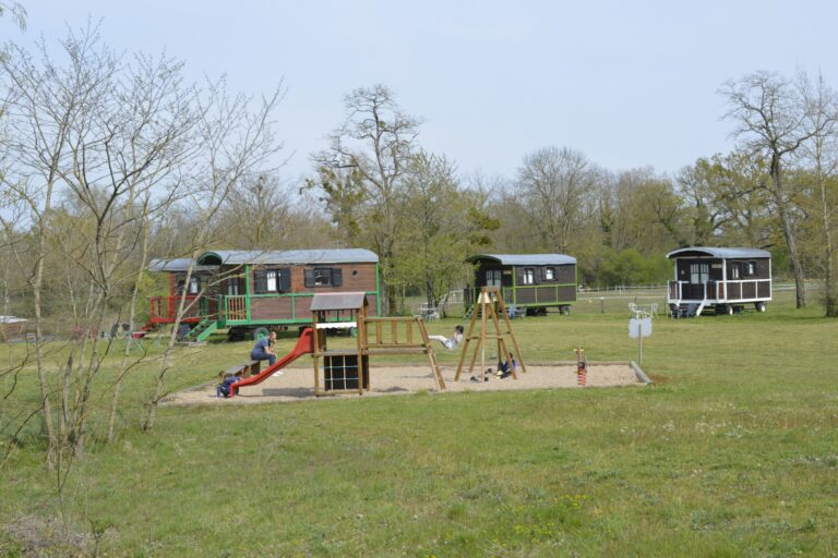 Village Toue Des Demoiselles - Bild 7